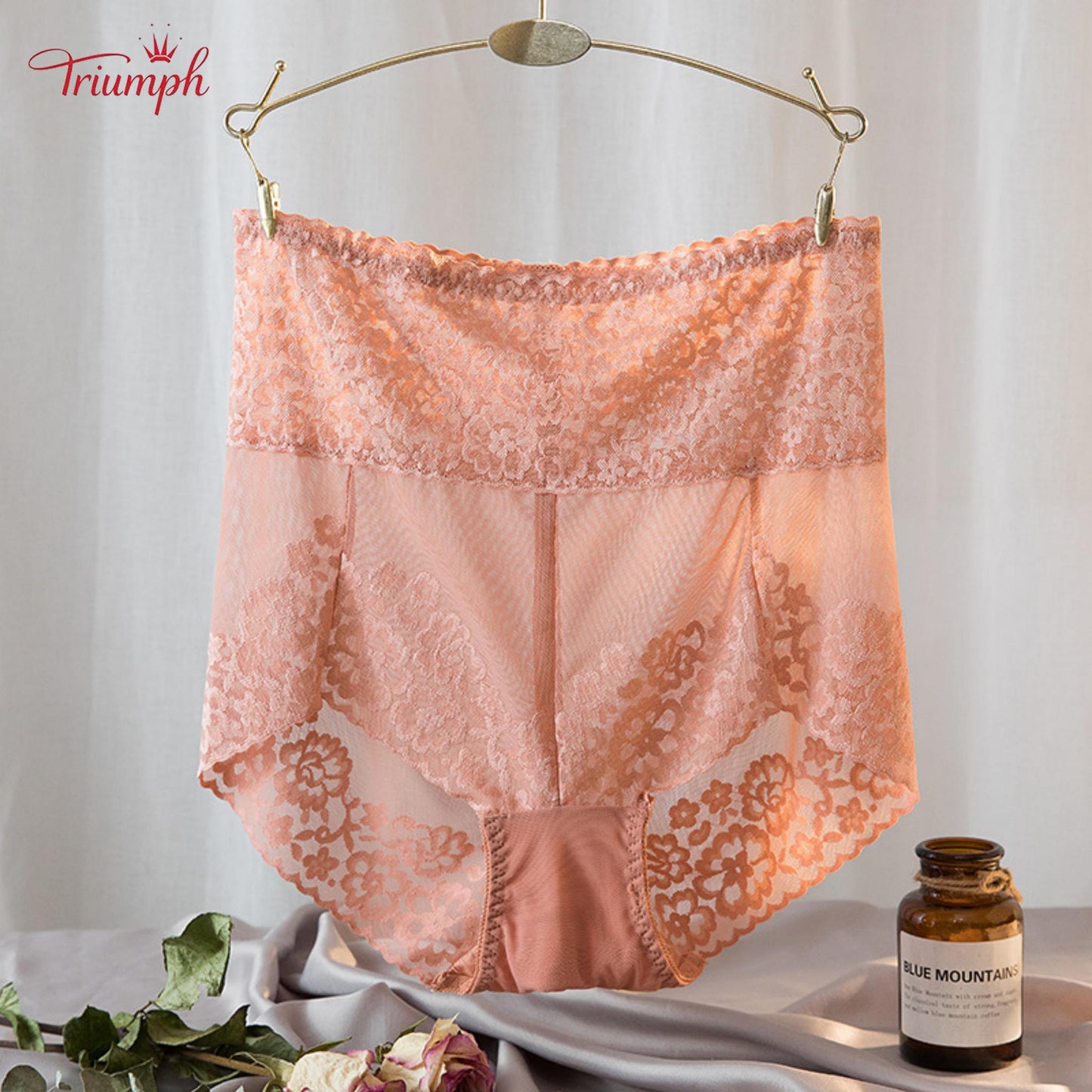 Triumph - Pachet de 4 Chiloți Sexy din Dantelă，Dantela Populara，Calitate înaltă，Transport Gratuit，Potrivit Pentru 40-120KG